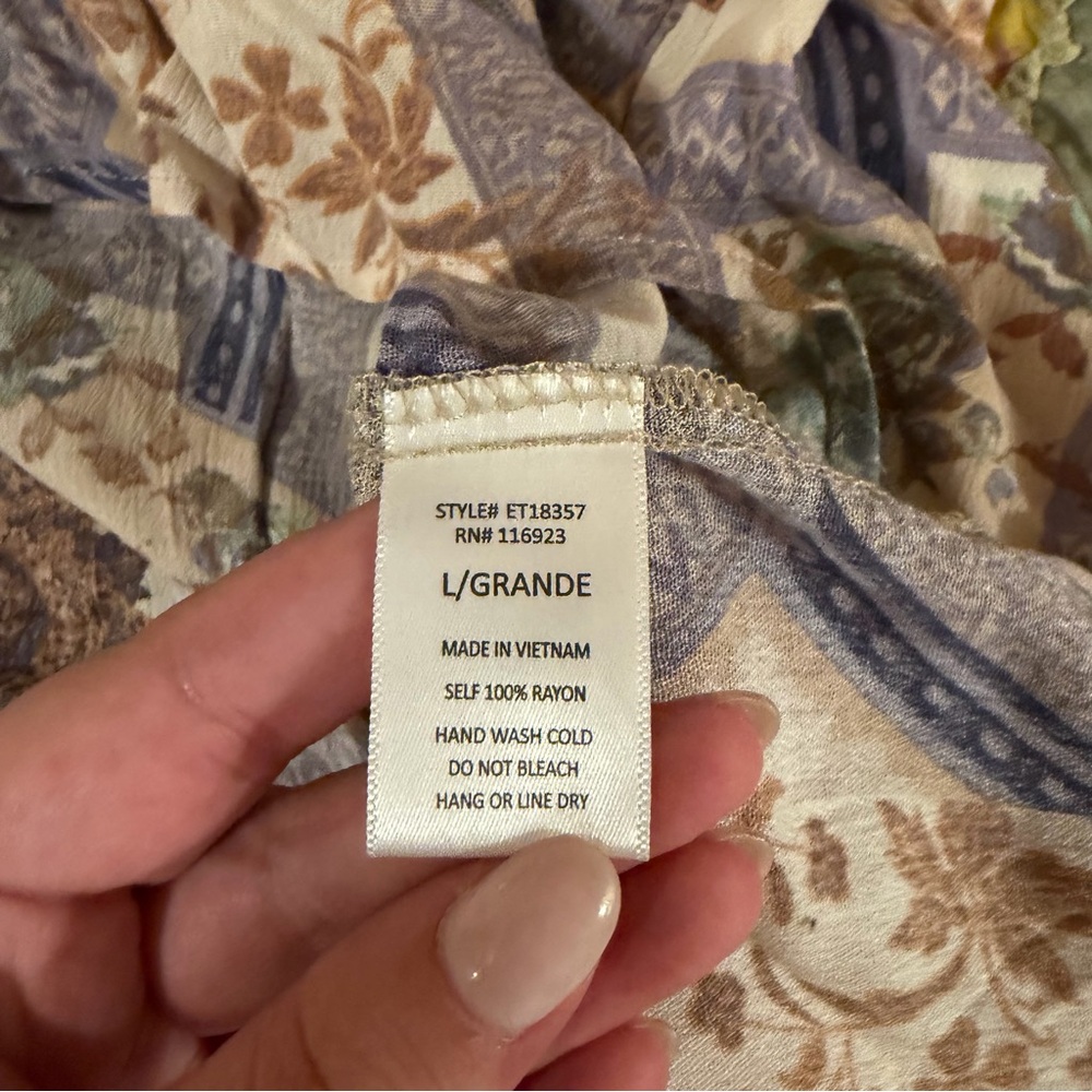 Easel Garden Patch Top - image 5